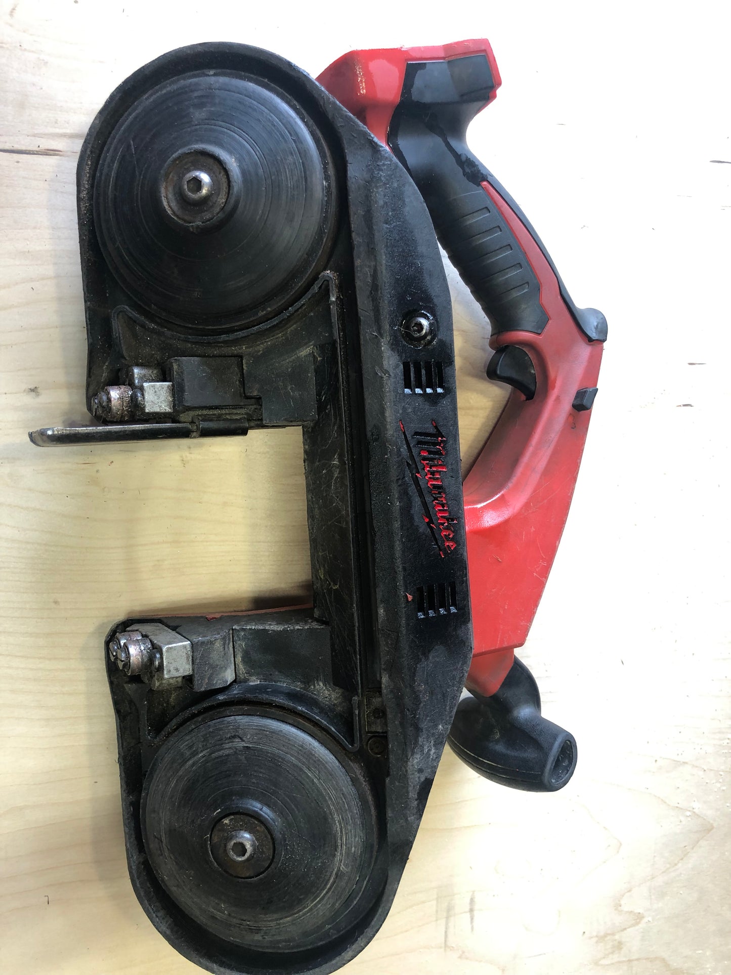 M18 18-Volt Lithium-Ion Cordless Band Saw (Tool-Only)